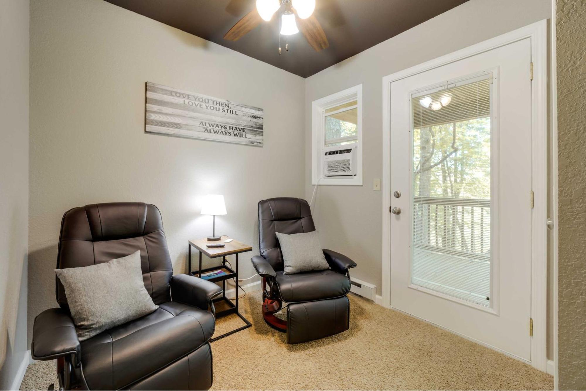 Cozy Whittier Cabin And Yard And Hot Tub, Pets Welcome Eksteriør billede