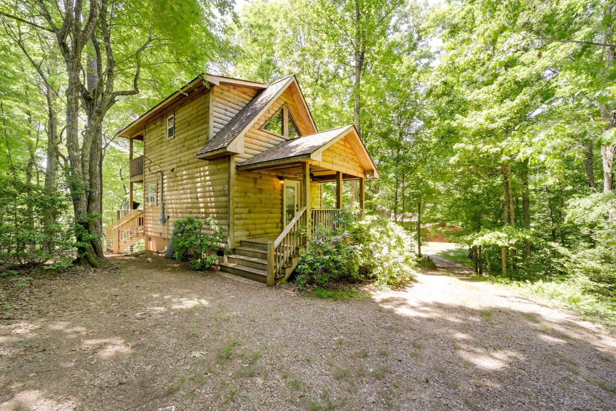 Cozy Whittier Cabin And Yard And Hot Tub, Pets Welcome Eksteriør billede